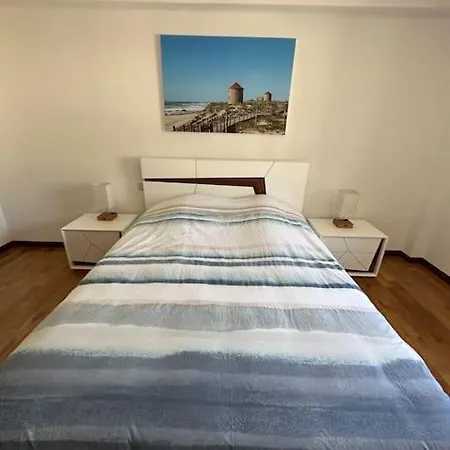 Bord De Apartment *